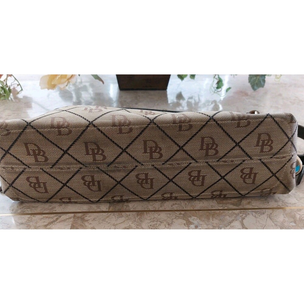 VTG Dooney & Bourke Brown Tan Monogram Shoulder bag Handbag Canvas Leather Trim - Picture 5 of 7
